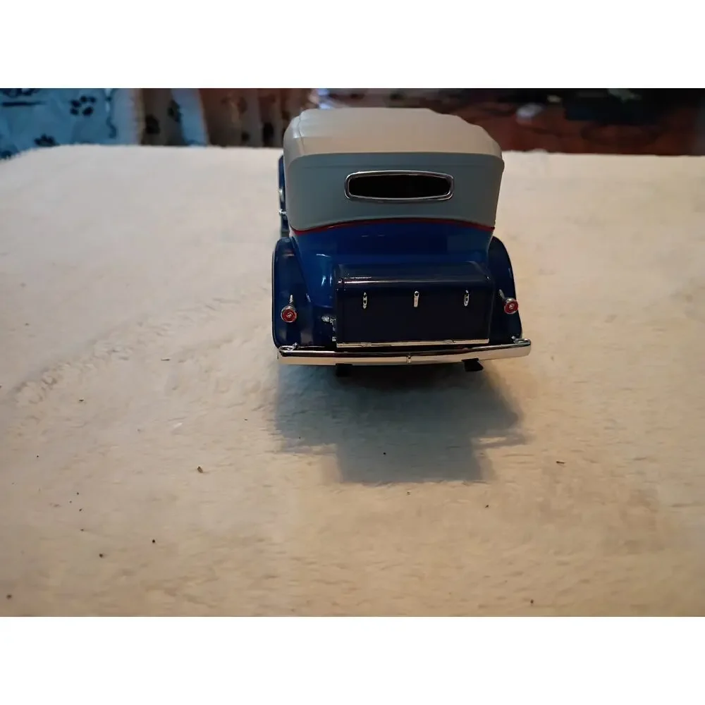 Vintage Franklin Mint 1:24 Scale Diecast 1932 Cadillac V-16 With Coa Beautiful